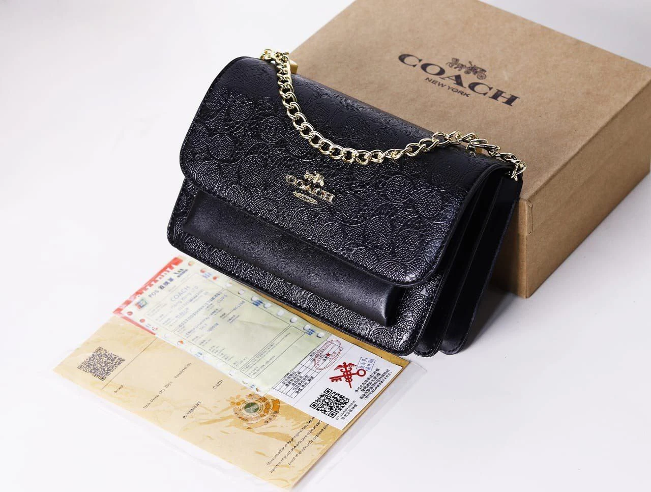 شنطه كروس مستورده ماركه COACH