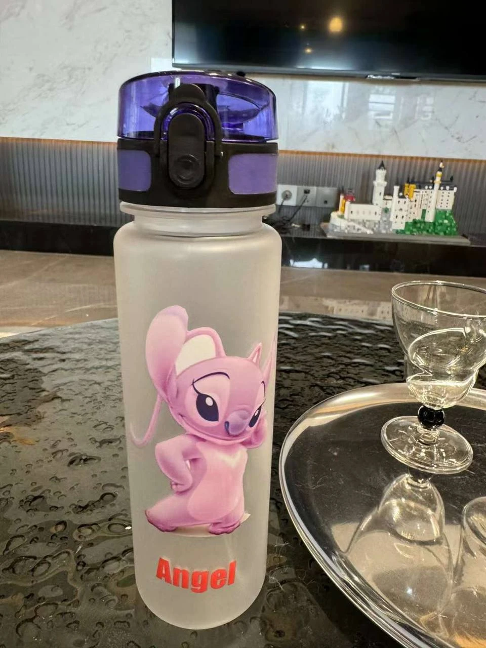 زجاجه مياه ديزني
